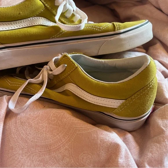 Yellow Vans - Picture 3 of 4